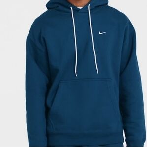 Nike Solo Swoosh Men’s Fleece Hoodie
